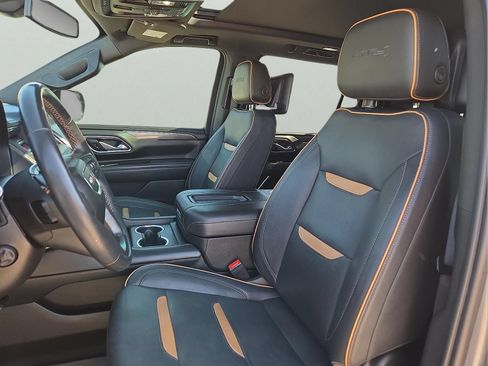 Used 2021 GMC Yukon XL AT4 w/ AT4 Premium Package AWD/4WD image 16