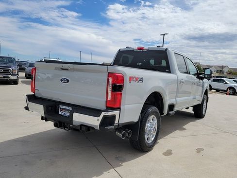 New 2026 Ford F250 XLT w/ XLT Premium Package image 3