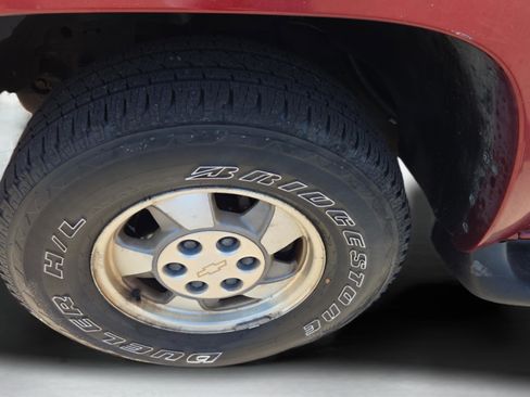 Used 2003 Chevrolet Tahoe LT RWD image 28