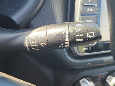 Used 2021 Nissan Kicks S FWD image 22