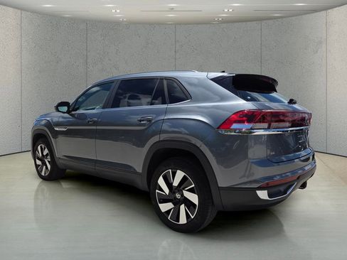 Used 2025 Volkswagen Atlas Cross Sport SE AWD/4WD image 6