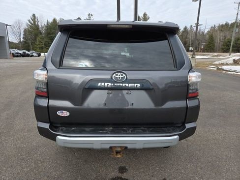 Used 2020 Toyota 4Runner TRD Off-Road image 25