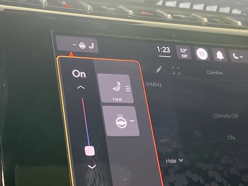 Used 2023 Jeep Grand Cherokee L Laredo image 18