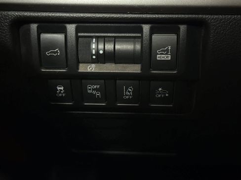 Used 2018 Subaru Outback 2.5i Touring w/ Popular Package #3 AWD/4WD image 29