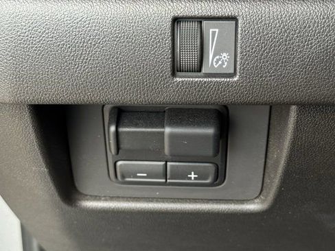Used 2024 Chevrolet Colorado Trail Boss w/ Technology Package AWD/4WD image 23