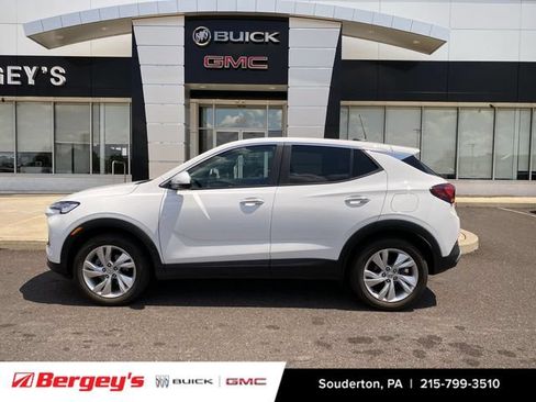 Used 2025 Buick Encore GX Preferred w/ Comfort Package AWD/4WD image 11