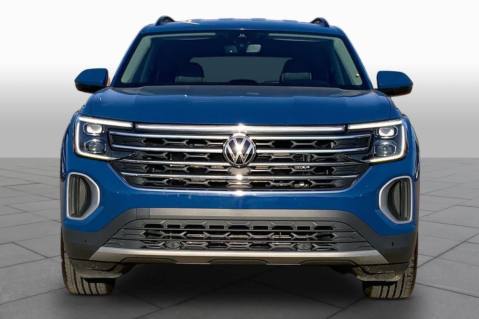 Used 2026 Volkswagen Atlas SE FWD image 4