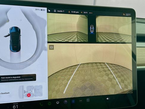 Used 2024 Tesla Model Y Long Range image 22