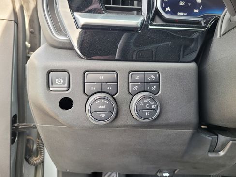 Used 2025 Chevrolet Silverado 3500 LT w/ Safety Package AWD/4WD image 23