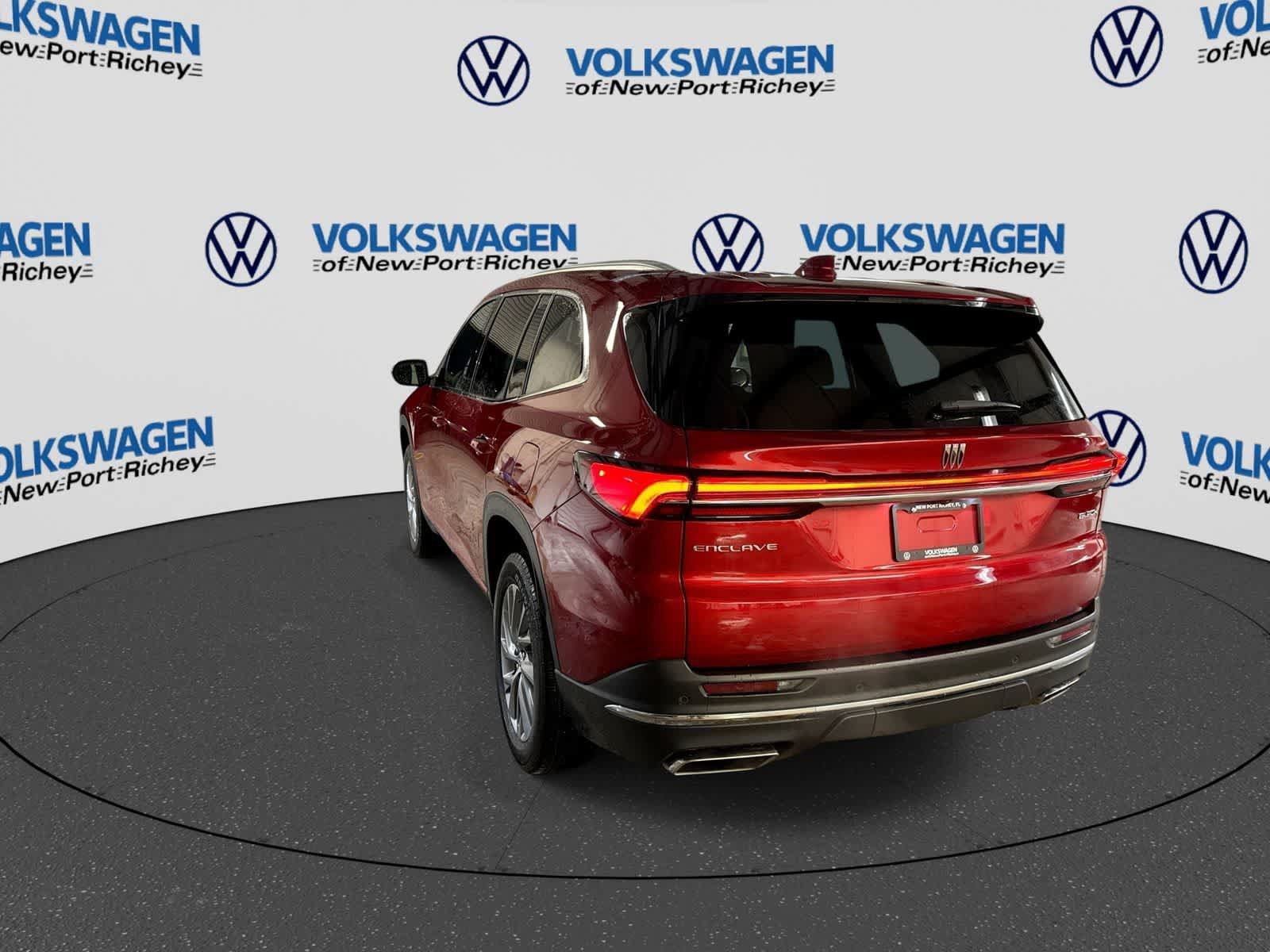 Used 2025 Buick Enclave Preferred FWD image 12