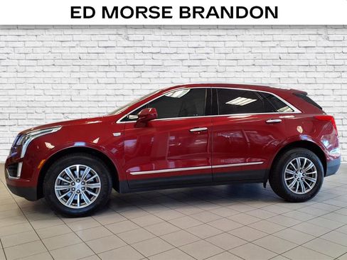 Used 2019 Cadillac XT5 Luxury image 2