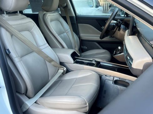 Used 2023 Lincoln Corsair Standard Sport Utility w/ Equipment Group 101A image 12