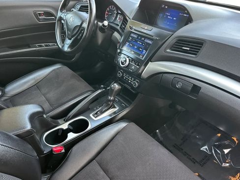 Used 2018 Acura ILX w/Premium/A-SPEC Pkg image 17