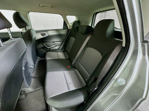 Used 2025 Kia Soul LX w/ LX Technology Package image 26