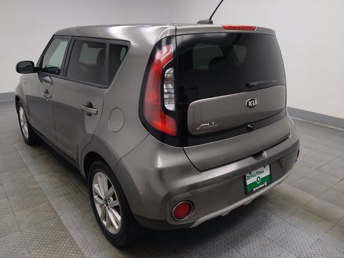 Used 2019 Kia Soul + FWD image 5