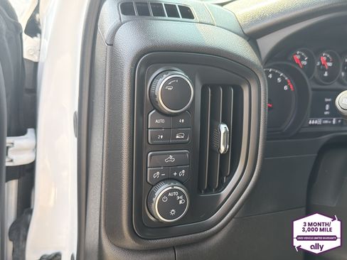 Used 2025 Chevrolet Silverado 1500 Custom AWD/4WD image 15