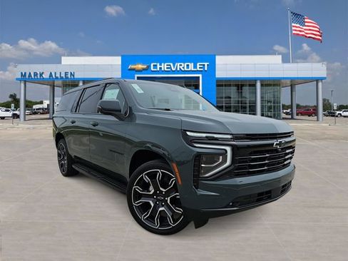 New 2026 Chevrolet Suburban RST AWD/4WD image 1