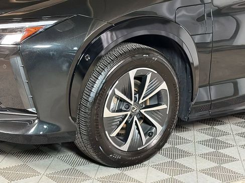 Certified 2025 Lexus RZ 450e image 4