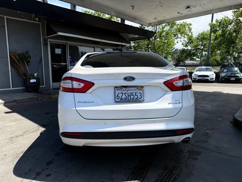 Used 2013 Ford Fusion SE FWD image 10