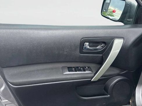Used 2011 Nissan Rogue S AWD/4WD image 13