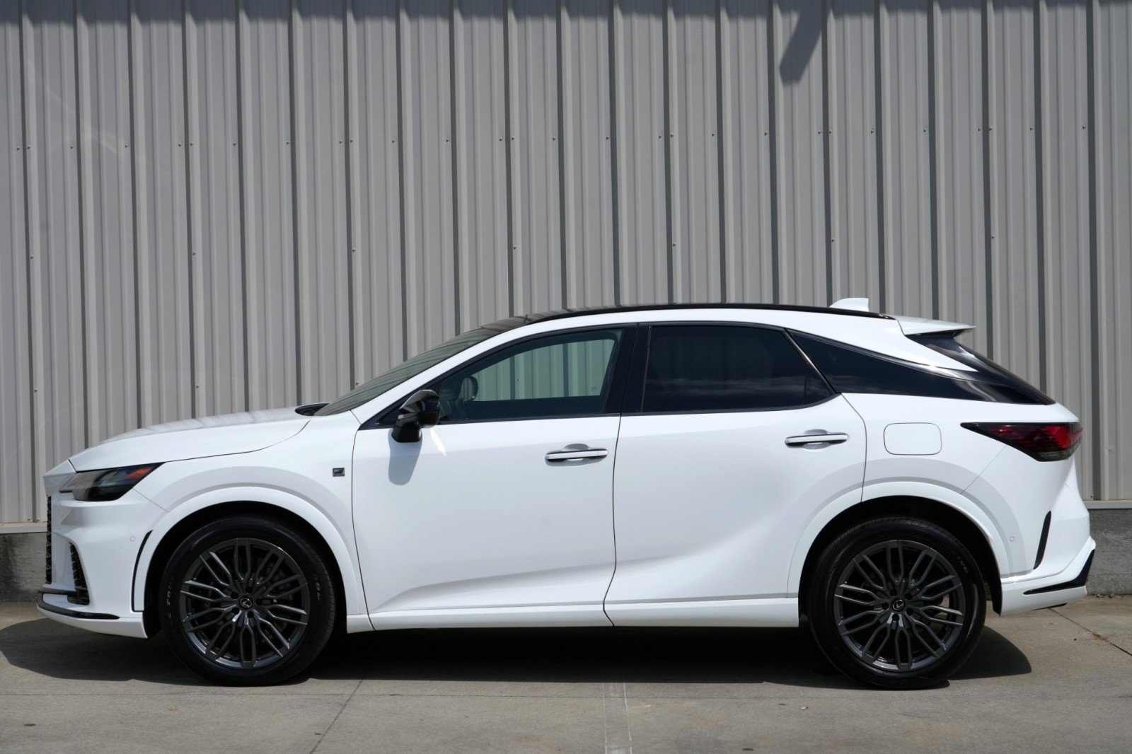 Used 2023 Lexus RX 500h F Sport AWD/4WD image 52