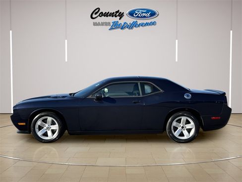 Used 2011 Dodge Challenger R/T w/ Sound Group II image 3