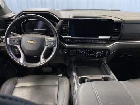 Used 2024 Chevrolet Silverado 2500 LTZ w/ LTZ Convenience Package image 25