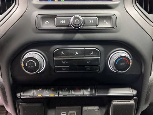 Used 2024 Chevrolet Silverado 1500 Custom image 29