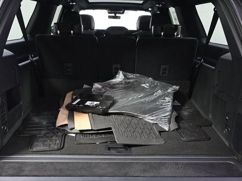 New 2027 Lincoln Navigator L Reserve w/ Jet Appearance Package AWD/4WD image 19