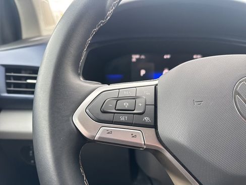 Certified 2022 Volkswagen Taos SE w/ IQ.Drive SE Package image 13