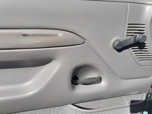 Used 1996 Ford F150 2WD Regular Cab image 22