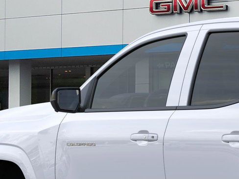 New 2026 Chevrolet Colorado LT image 12