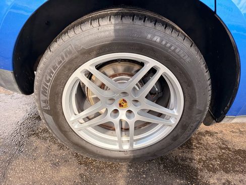 Used 2017 Porsche Macan image 42