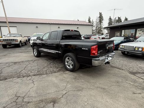 Used 2008 Dodge Dakota Laramie image 3