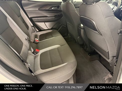 Used 2022 Chevrolet TrailBlazer LT w/ Convenience Package FWD image 38