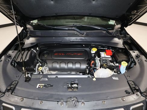 Used 2022 Jeep Compass Trailhawk w/ Trailhawk Elite Group image 33