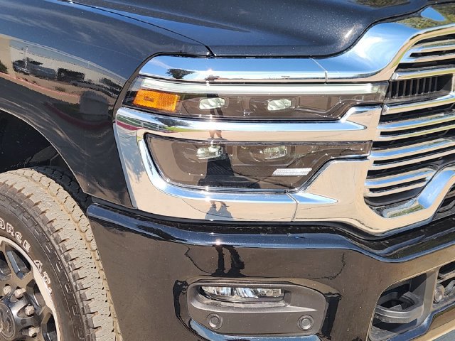 Used 2026 RAM 2500 Laramie AWD/4WD image 8