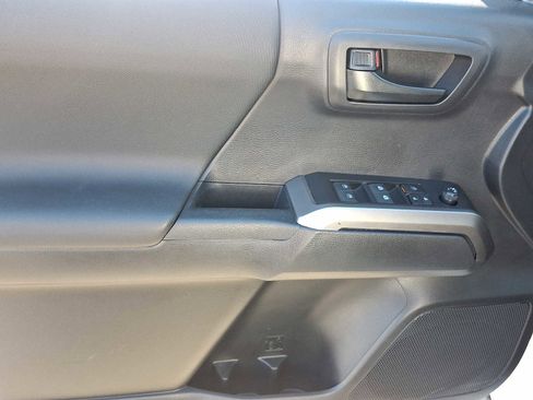 Certified 2023 Toyota Tacoma 4x4 Double Cab image 15