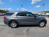 Certified 2022 Ford Explorer XLT image 3