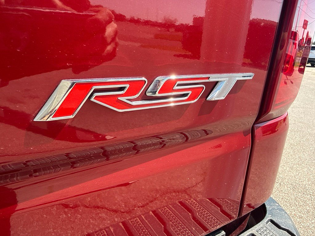 Used 2024 Chevrolet Silverado 1500 RST w/ Convenience Package II AWD/4WD image 18