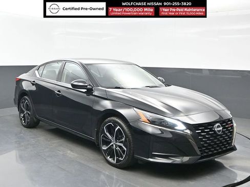 Certified 2024 Nissan Altima 2.5 SR image 8