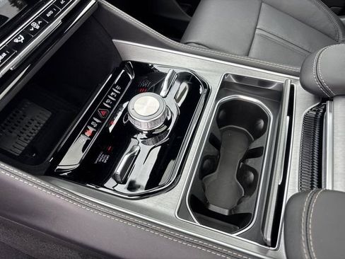 New 2026 Jeep Grand Wagoneer Limited AWD/4WD image 28