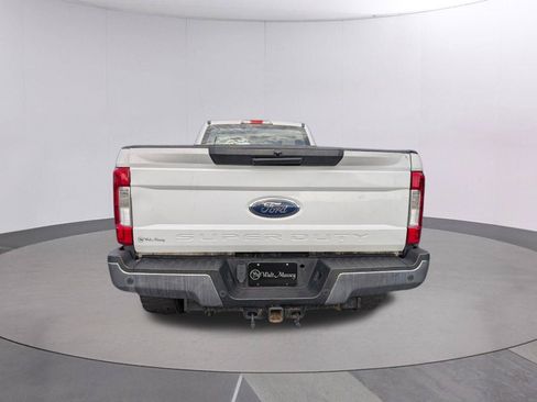 Used 2018 Ford F250 XL w/ Power Equipment Group AWD/4WD image 4