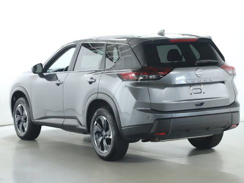 Certified 2025 Nissan Rogue SV FWD image 38