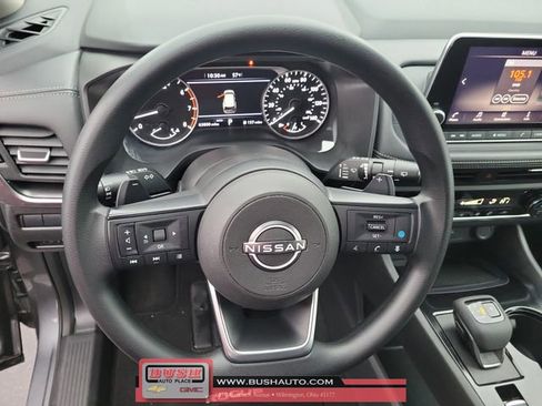 Used 2024 Nissan Rogue SV image 24