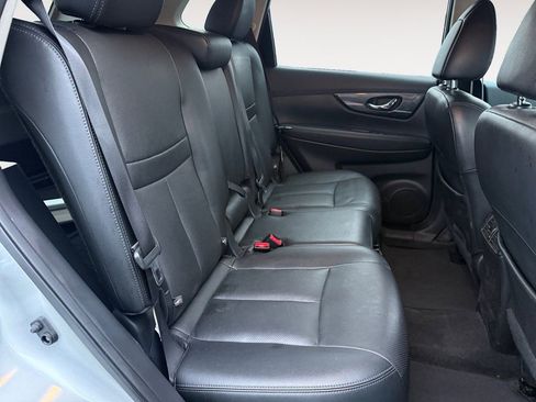 Used 2016 Nissan Rogue SL w/ SL Premium Package image 31