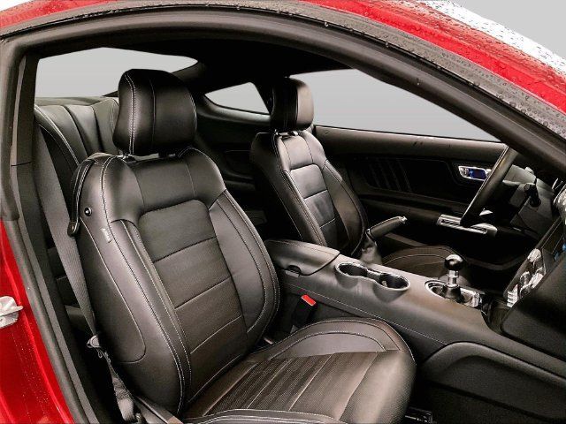 Used 2017 Ford Mustang GT Premium w/ GT Performance Package RWD image 7