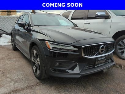 Used 2022 Volvo V60 T5 Cross Country