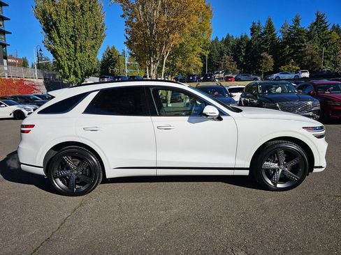 Certified 2025 Genesis GV70 3.5T Sport w/ Sport Advanced Package image 4