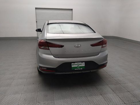 Used 2020 Hyundai Elantra SE FWD image 6